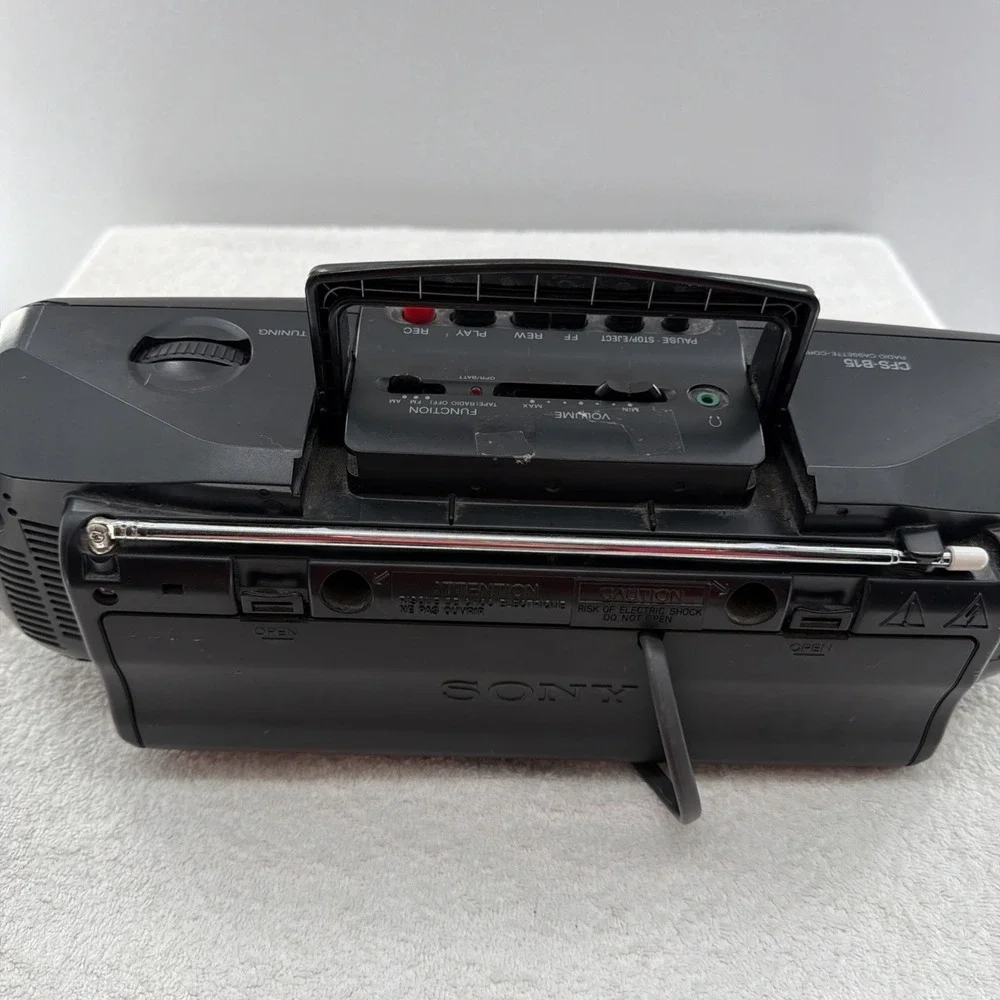 Sony CFS-B15 AM/FM Radio Cassette Recorder Portable Boombox Stereo - TESTED -